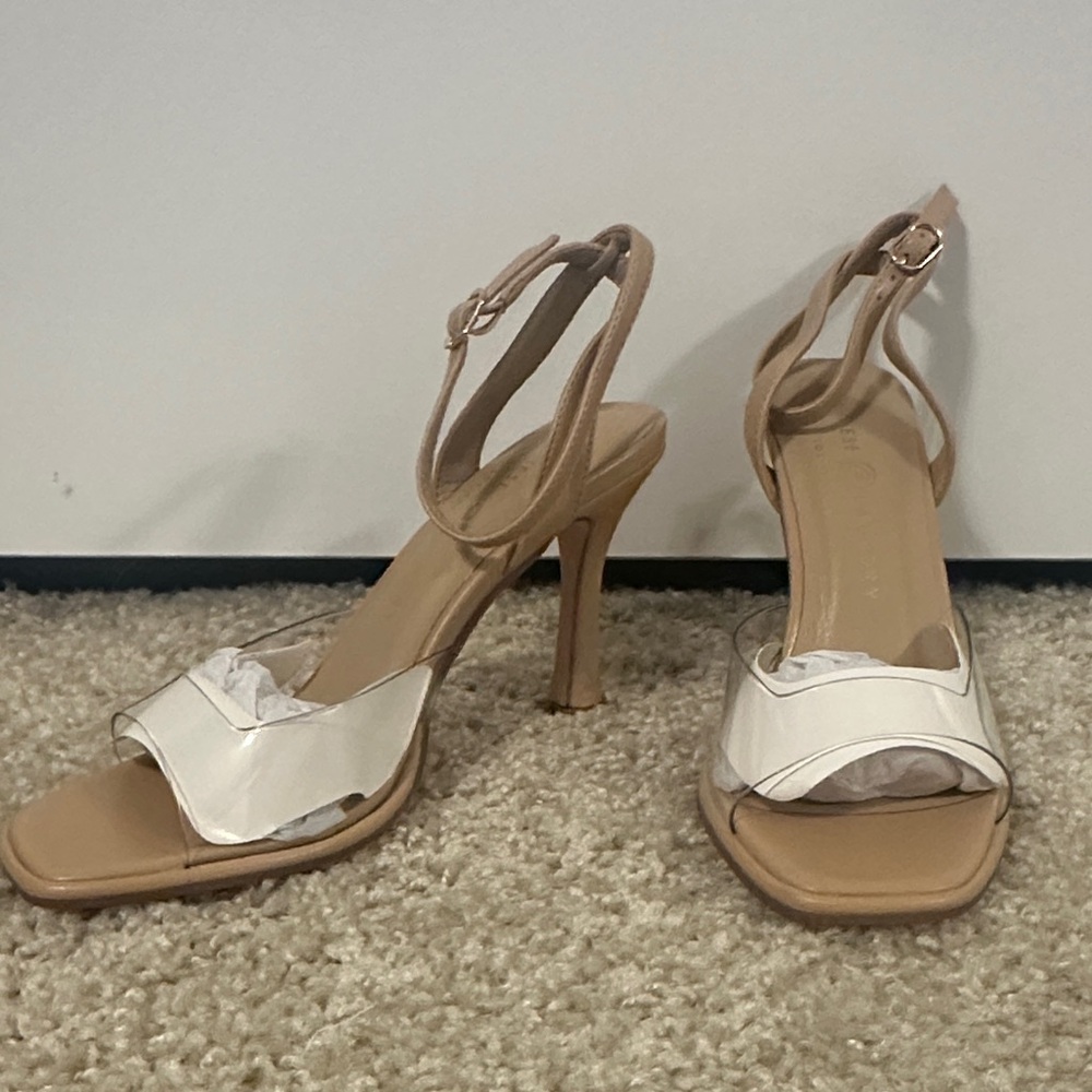 Elegant Women's Clear and Tan Heels